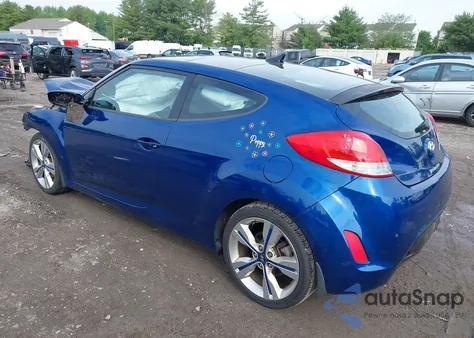 2016 Hyundai Veloster z USA, uszkodzony, nr VIN KMHTC6AD5GU248445